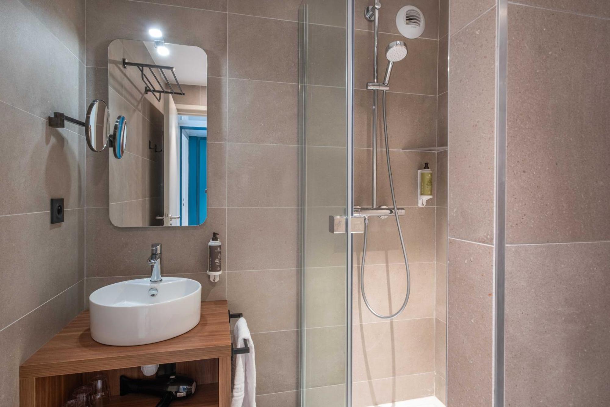 L'Escale Marine, The Originals Relais Hotel Крозон Екстериор снимка
